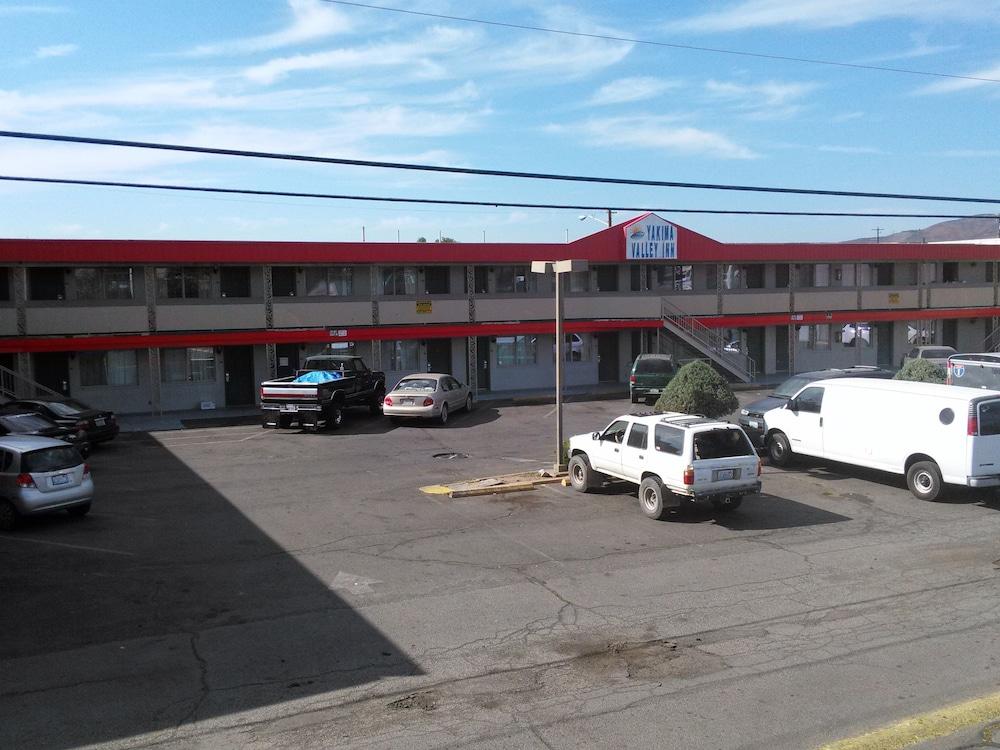 Yakima Valley Inn ภายนอก รูปภาพ