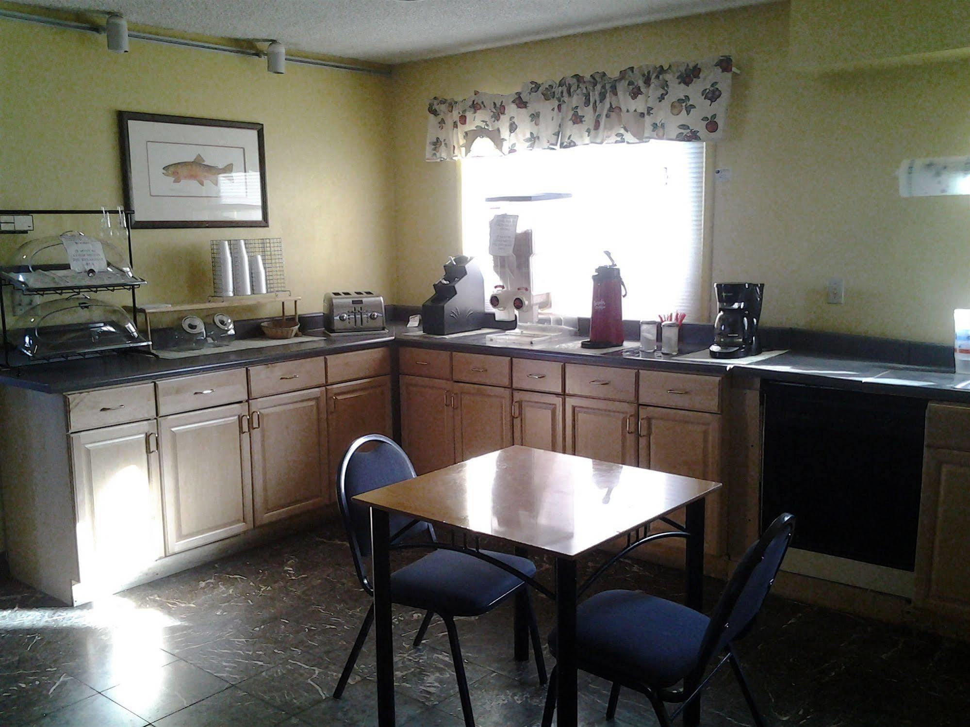Yakima Valley Inn ภายนอก รูปภาพ
